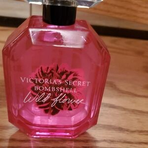 Victoria's Secret Bombshell Wild Flower Perfume  3.4 Oz New
